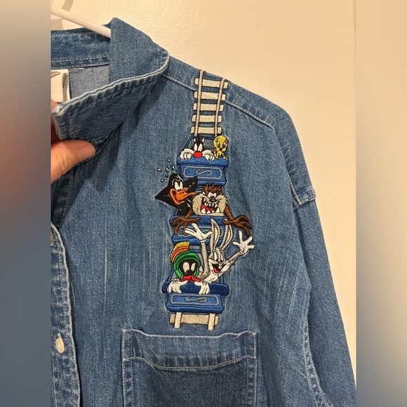 Warner Brothers VINTAGE99’ Looney Toons denim button up Large - Picture 3 of 6